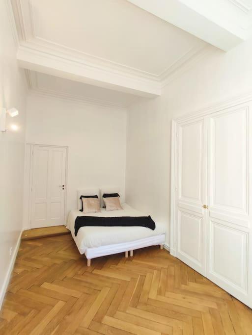 Appartement Carcassonnais Avec Parking Carcassonne Exterior photo